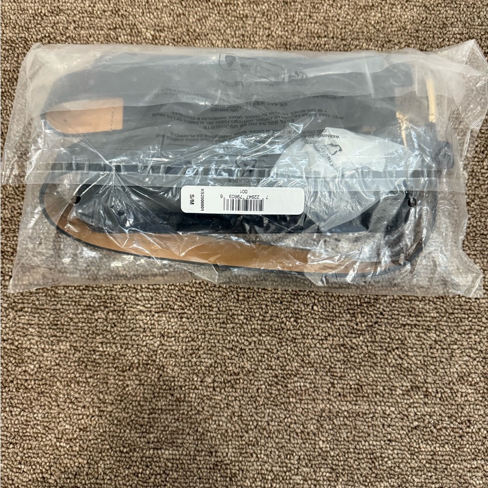 NWT Kate Spade New York Zip Logo Small Belt Bag, Black Leather - Picture 6 of 10